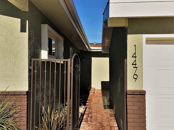 Entryway - Private Courtyard