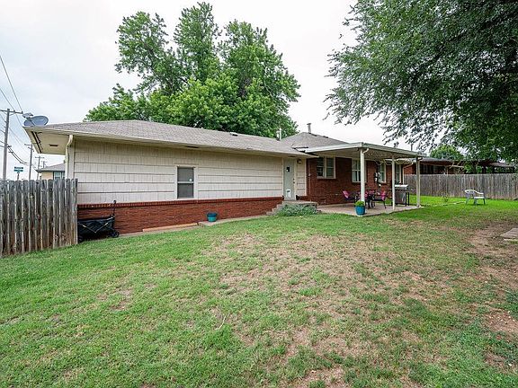 3rd image of 4430 NW 17th St