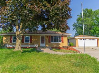 2635 Moraine Ct, Racine, WI 53402