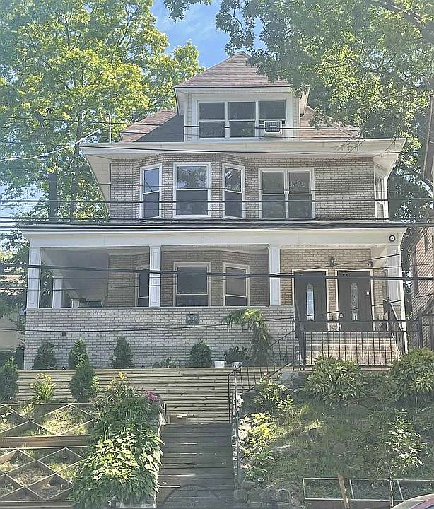 1st image of 102 Hamilton Ave