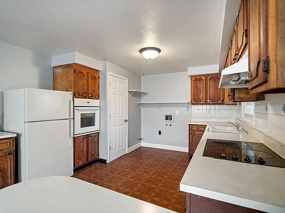 5th image of 1743 N Bluewater Ct