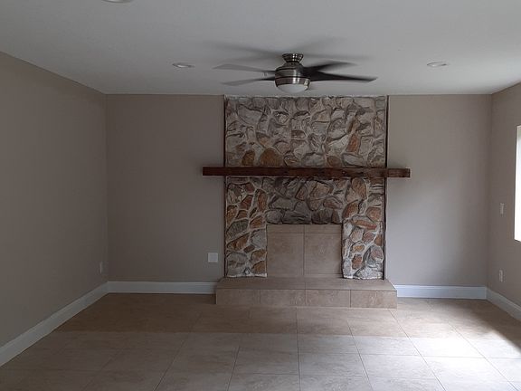 4th image of 2515 Stratford Dr