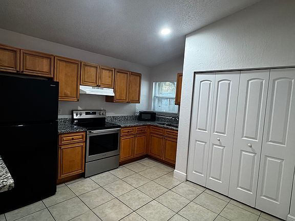 3rd image of 15032 Westminister Ave APT B