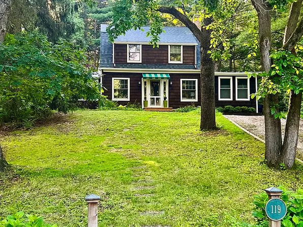 119 S Wells Rd #D, Beverly Shores, IN 46301