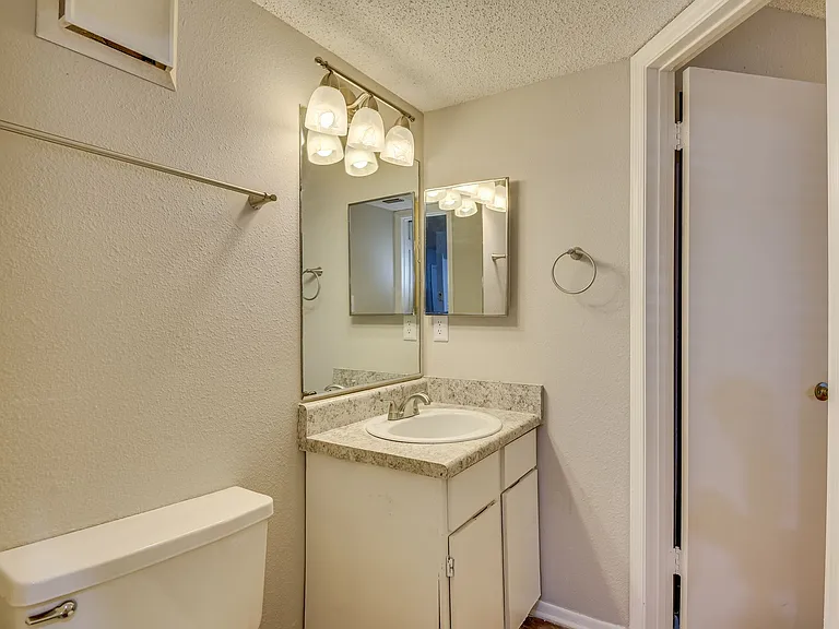 Champions Pines Apartments — Photo 118