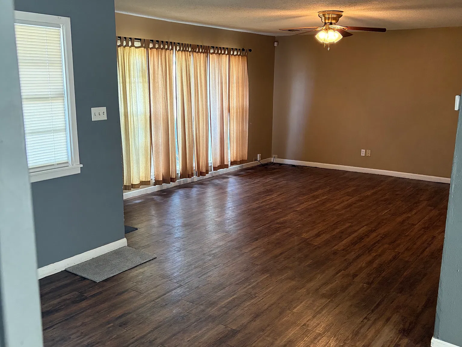 3 bed, 1782 sqft, $1,300 — Photo 4