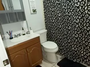 598 Treeside Dr APT E, Akron, OH 44313