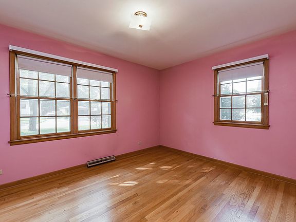4th image of 219 Sophia St