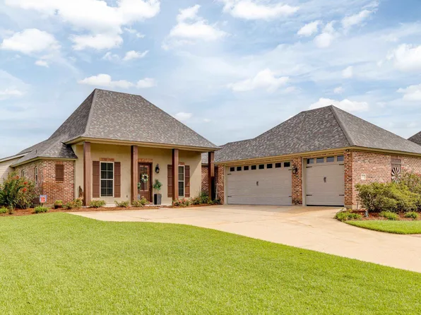 156 E Shore Rd, Monroe, LA 71203