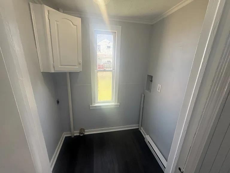 194 Green St — Photo 4