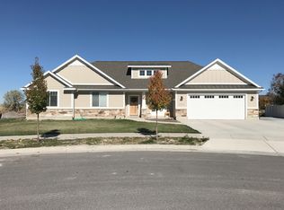2995 Stonebridge Dr, Nibley, UT 84321