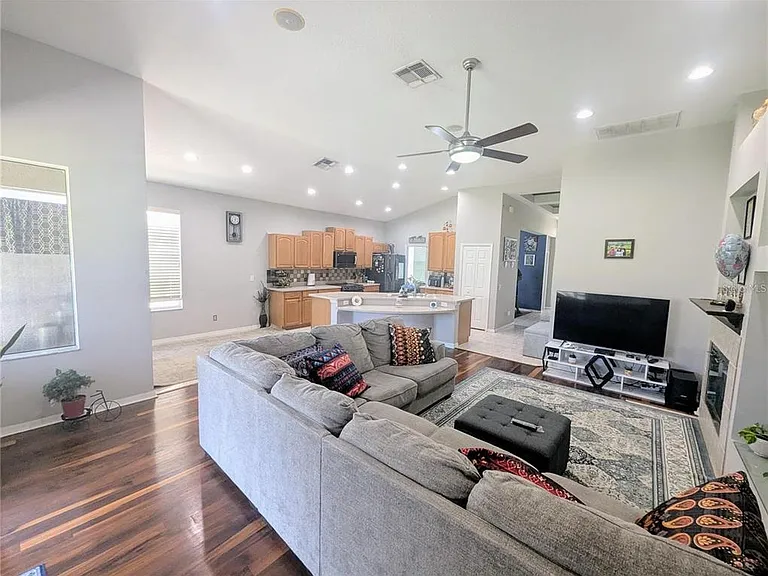 11236 Blacksmith Dr — Photo 5
