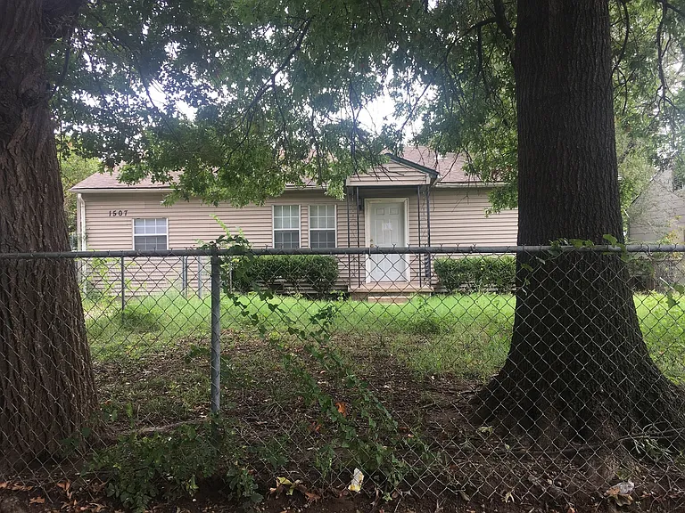 1507 N Florence Ave — Photo 7