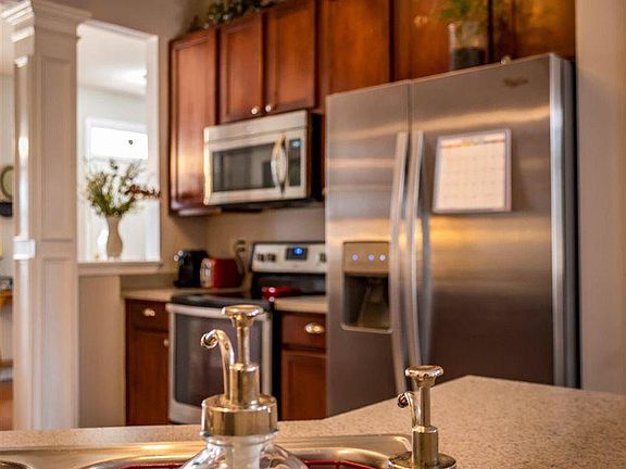 Spacious kitchen