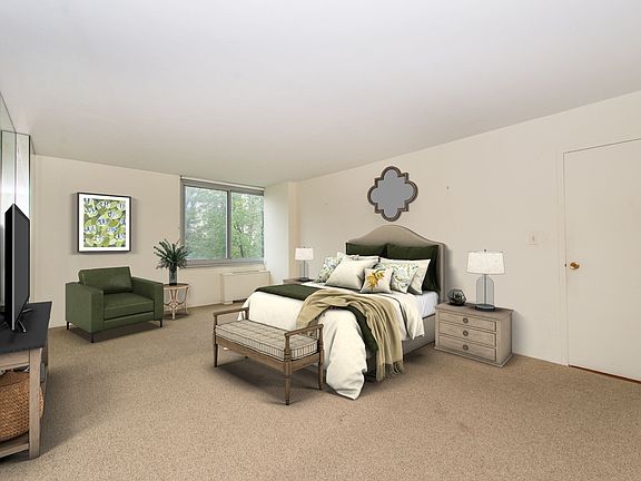 3rd image of 1 Claridge Dr APT 318