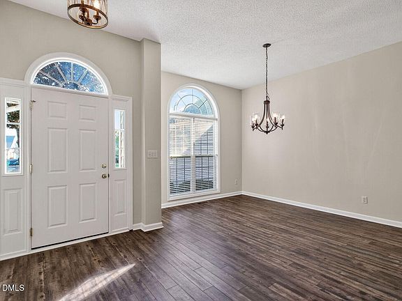 4th image of 5513 Chapel Cove Ln