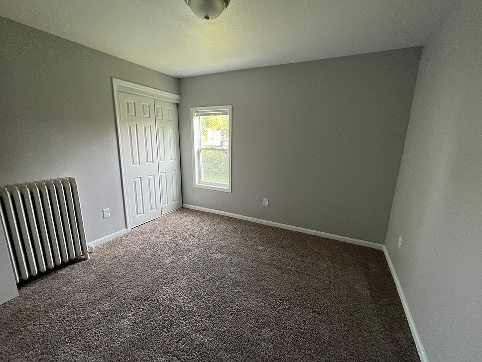 2nd image of 535 4th Ave SW #1