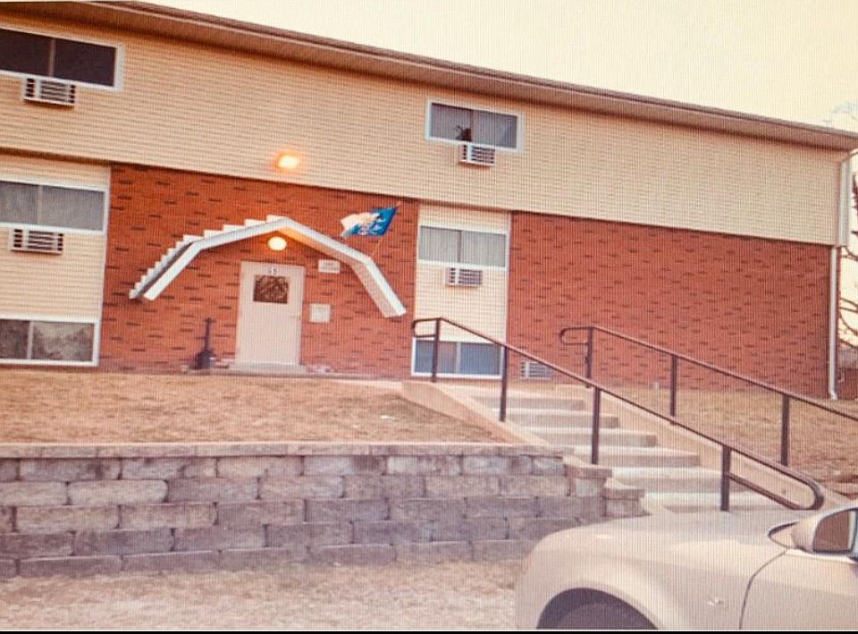 2nd image of 59 Glade St #2