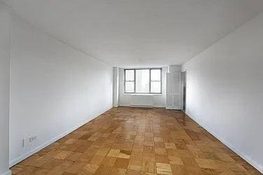 Rented by Manhattan Skyline