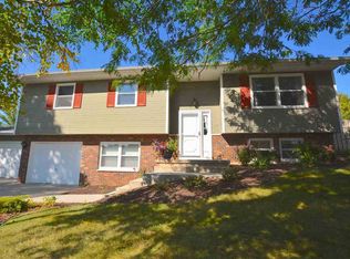 408 Nadig Dr, Fort Atkinson, WI 53538