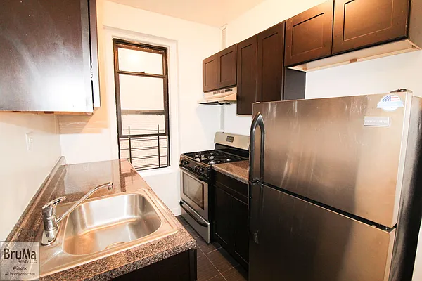 Rented by Bruma Realty LLC | media 2