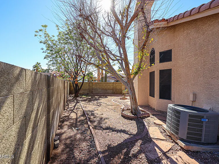6910 W Kimberly Way — Photo 42