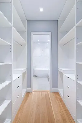 Rented by Level Group | media 15