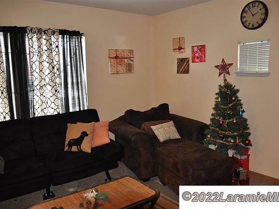 3rd image of 611 Mitchell St N #1