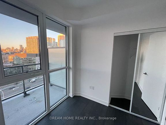 5th image of 38 Iannuzzi St #2004