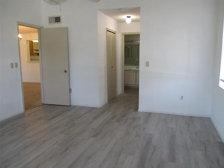 23442 SW 57th Ave #406 — Photo 16