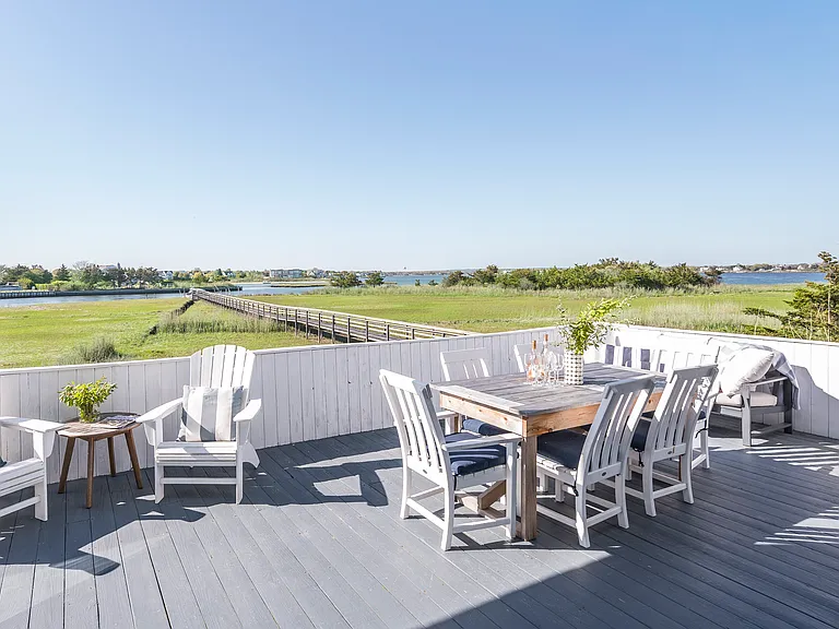 88 Dune Rd — Photo 13