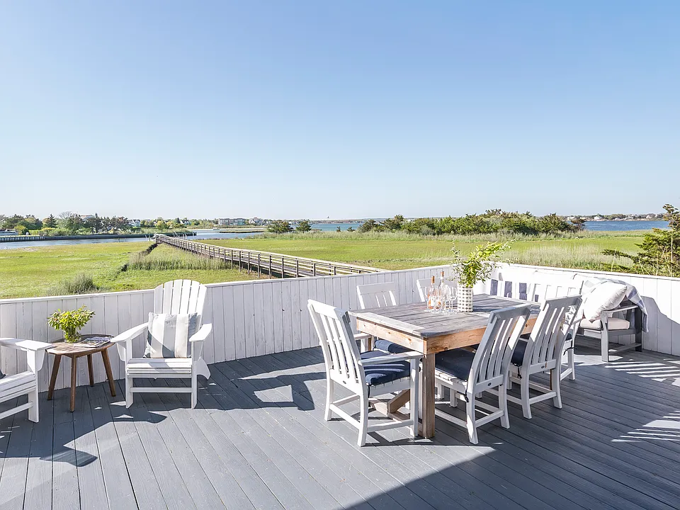 88 Dune Rd