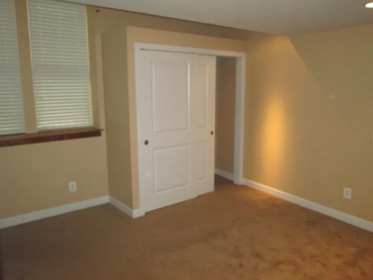 1211 S Charles St #4 — Photo 9