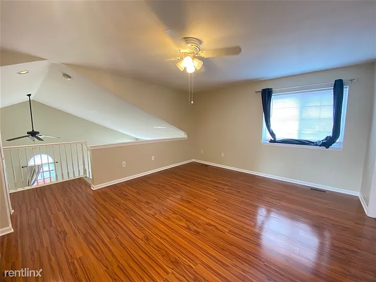 6710 Summerdale Ct E — Photo 18