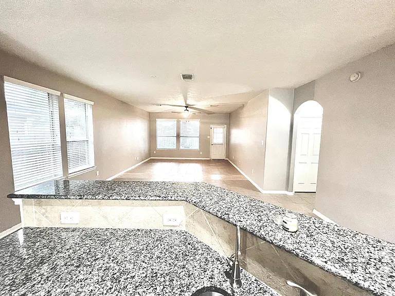 Bryce Manor Ln — Photo 5