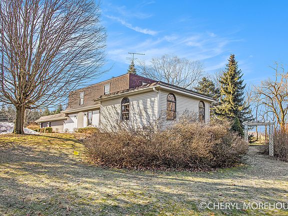3rd image of 2815 84th St SE