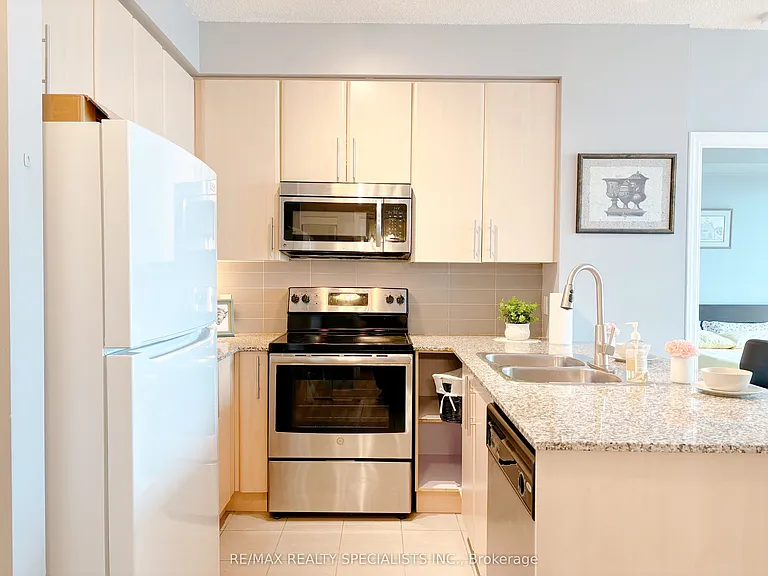 3515 Kariya Dr #906 — Photo 4