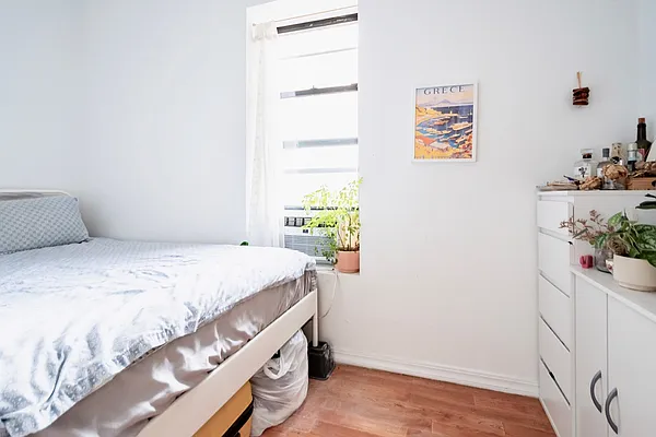 Rented by KYLM, LLC | media 23