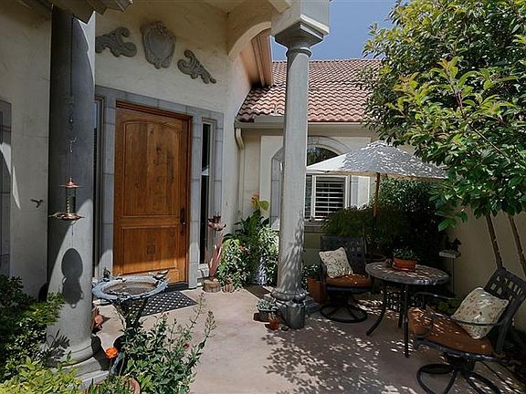 4th image of 568 W San Jose Ave