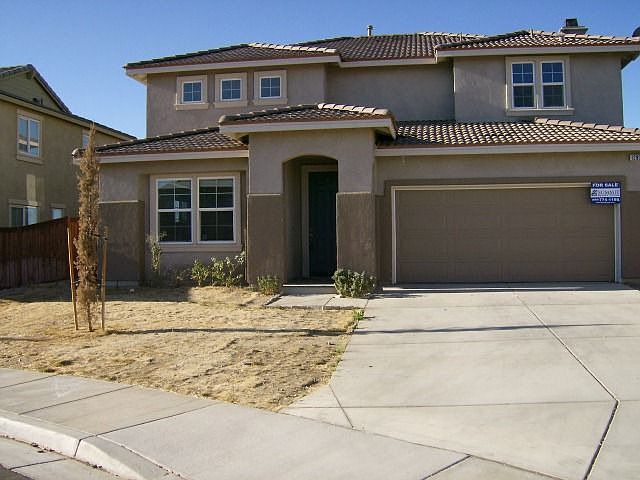 2nd image of 12901 La Costa St