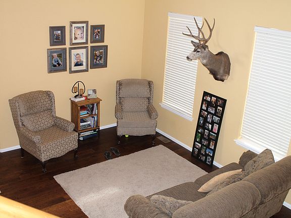 main level sitting room