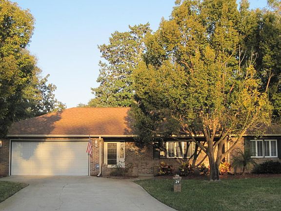3rd image of 24 Sycamore Cir