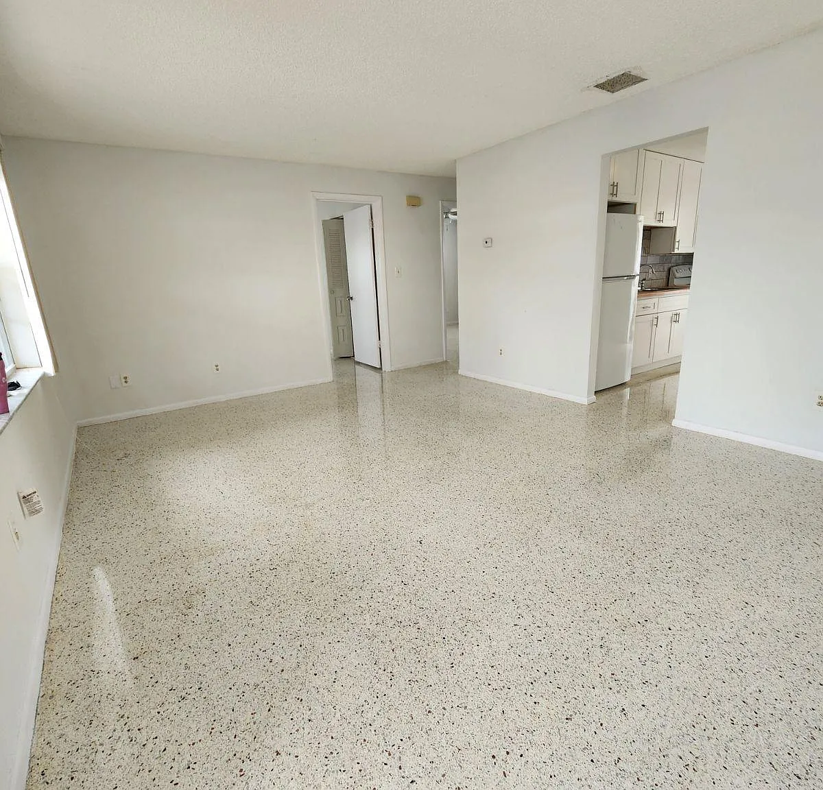 2 bed, 832 sqft, $1,450 — Photo 3