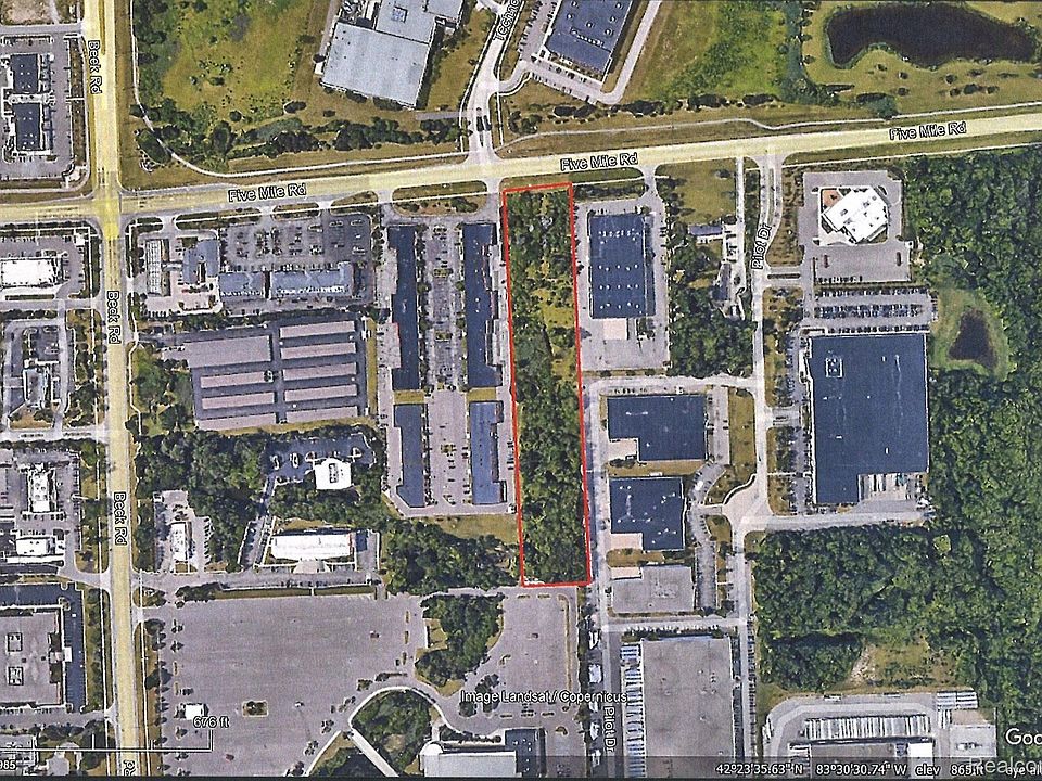 2nd image of 46755 Five Mile Rd