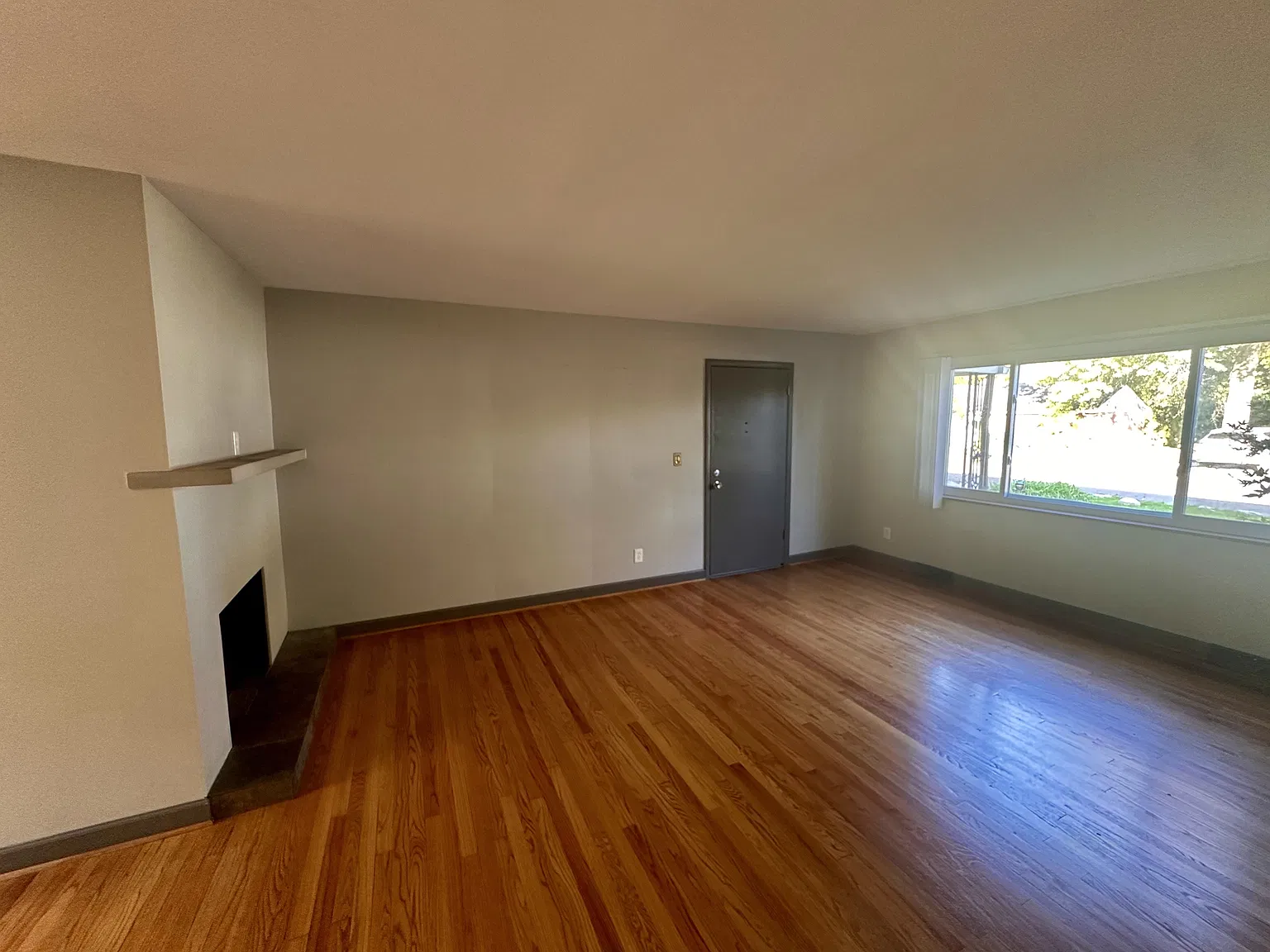 114-116 Greencrest Terrace - 114 Down — Photo 3