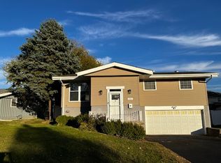 15451 S Scott Dr, Lockport, IL 60441