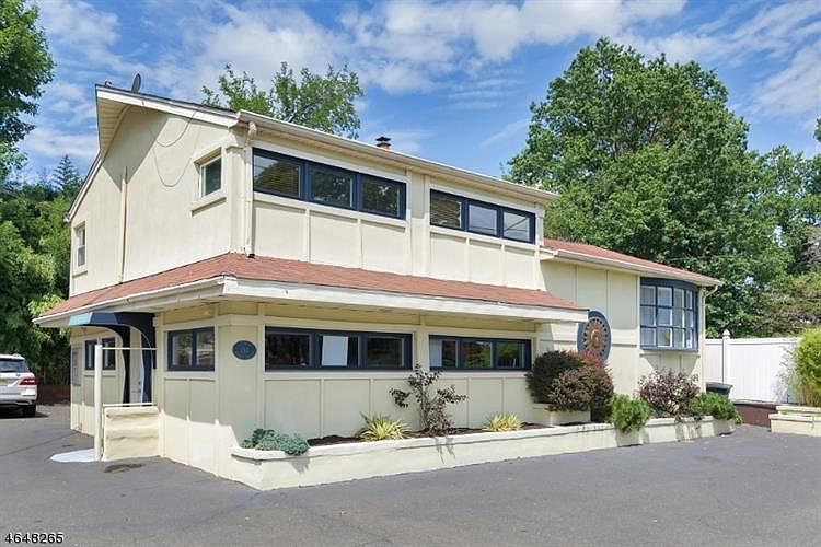 1st image of 234 McLean Blvd #0