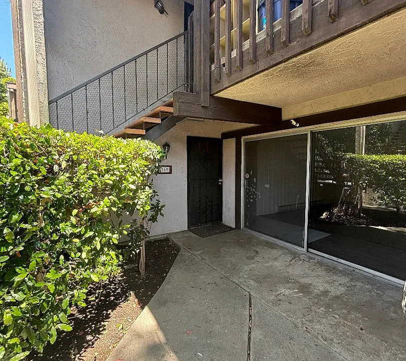 Condo #369 ... Entry Way