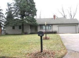 275 Cragmor Dr, Clinton, IA 52732