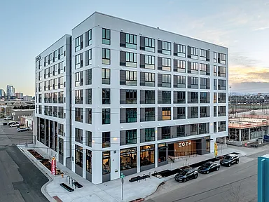 1BR/1BA, 555sf (Creator)